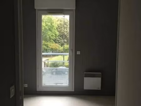 location appartement 2 pièces 43 m² à lille (59000)  800 €