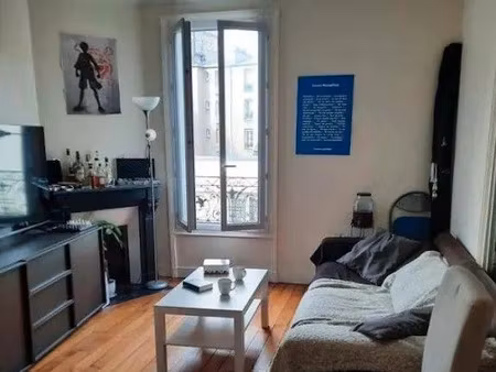 location meublée appartement 3 pièces 55 m² à paris 16ème (75016)  1 950 €