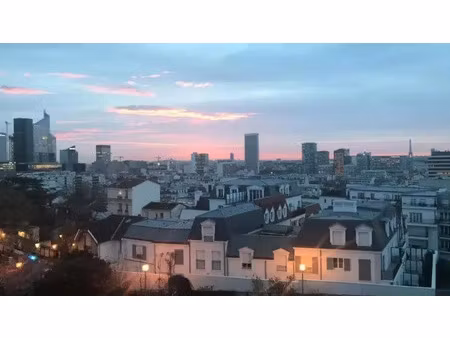location meublée appartement 2 pièces 42 m² à puteaux (92800)  1 200 €