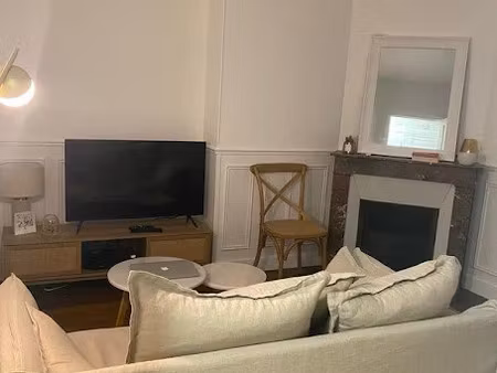 location meublée appartement 2 pièces 34 m² à vincennes (94300)  1 100 €