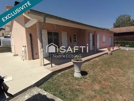 maison de plain pied au calme avec beau terrain !