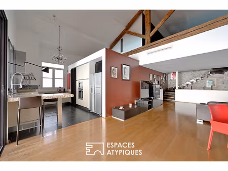 maison de ville avec terrasse  piscine et garage