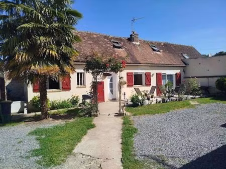 maison de charme au coeur d'un village paisible