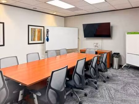un espace de bureau clé en main à regus no18 ampla house