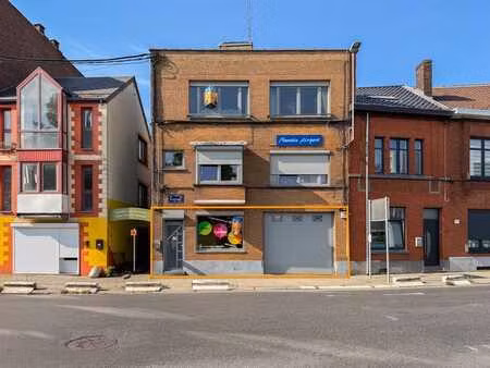 bureau avec garage à louer à la louvière