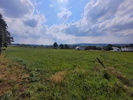 terrain à bâtir de 1.906 m² dans un endroit calme à recht