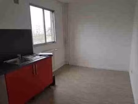 location appartement 2 pièces à hérouville-saint-clair (14200) : à louer 2 pièces / 49m² h
