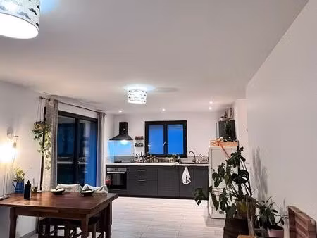 maison composée de 2 appartements