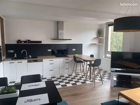 loue t2 meublé place jourdan