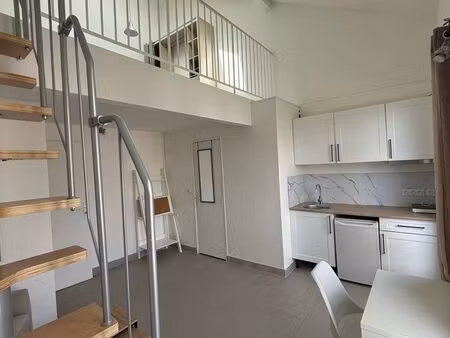 studio en duplex neuf tout équipé