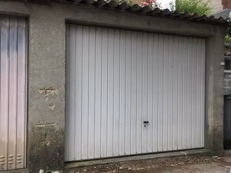 garage dans cour privative