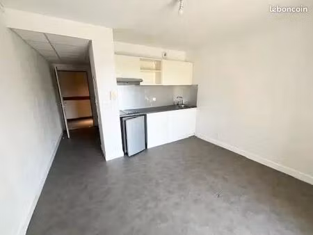 t1 avec terrasse- residence quartier latin- beziers