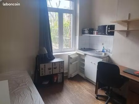 studio 1 pièce 24 m²