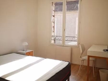 chambre avec salle d'eau privative