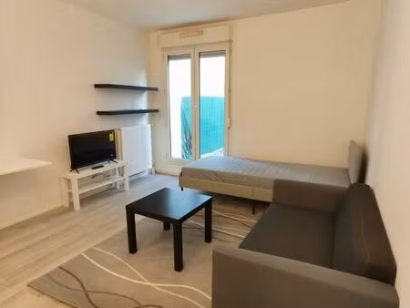 studio 1 pièce 30 m²