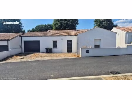 maison 3 chambres + jardin + garage location à l'année