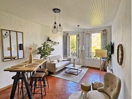 t3 place pie avignon – 2 chambres calmes au cœur des festivités (colocation possible)
