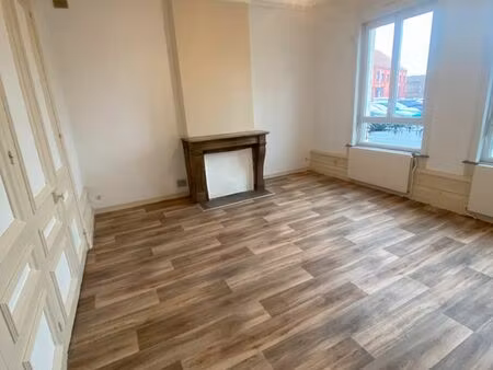 appartement t2 50m2 + cour