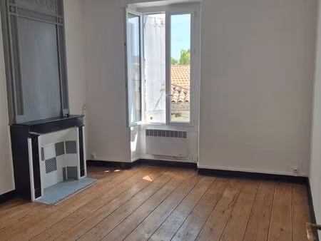 appartement à louer : 2 pièces + cuisine . 57m²