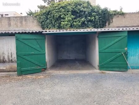 a louer garage proche place marcadieu