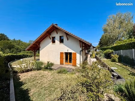 maison 4 pièces 142 m²