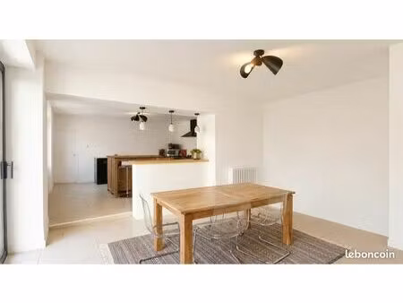 a louer - maison de village  4 chambre  jardin