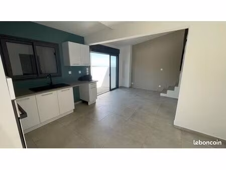 villa 4 pièces 75 m²