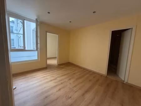 location appartement 2 pièces 37.67 m² à paris 10ème (75010)  1 280 €