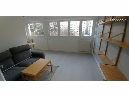 studio 1 pièce 30 m²
