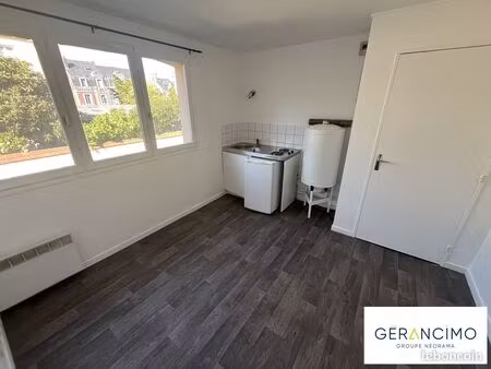 appartement 1 pièce 16 m²