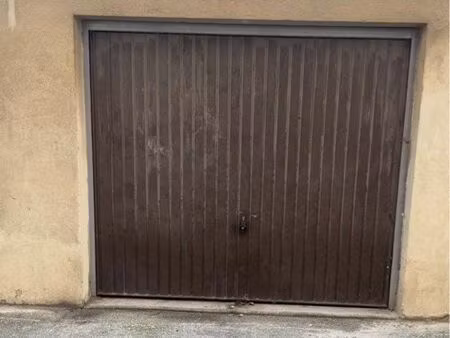 loue garage 15m2