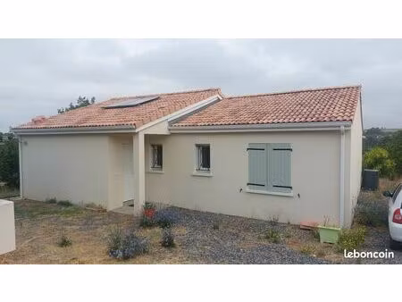 villa meublée de plain-pied t4 avec jardin et climatisation à lectoure