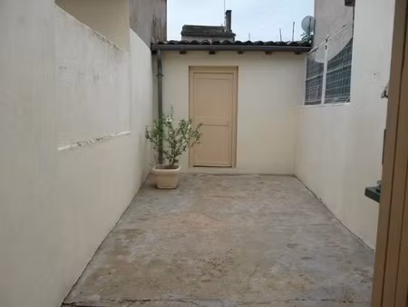 location maison 3 pièces à sainte-foy-la-grande (33220)  530 €