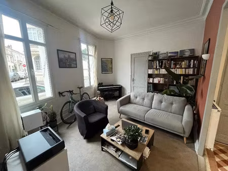 location maison 2 pièces à bordeaux (33000)  980 €