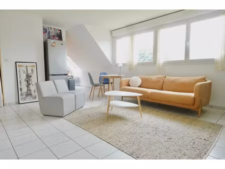 location meublée appartement 2 pièces 50 m² à amiens (80000)  680 €