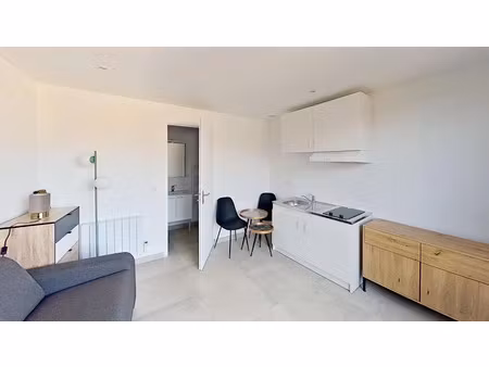 location meublée appartement 1 pièce 15 m² à champagne-au-mont-d'or (69410)  500 €