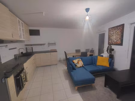 location meublée appartement 3 pièces 66.7 m² à nice (06000)  1 270 €