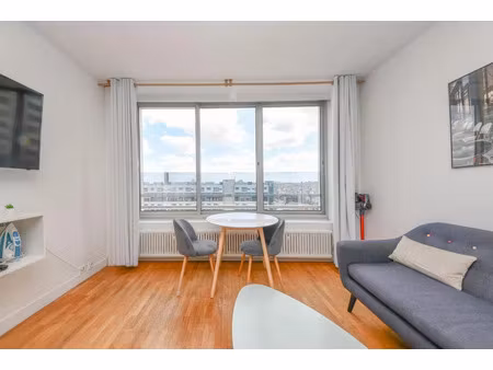 location meublée appartement 2 pièces 34.69 m² à paris 15ème (75015)  1 490 €