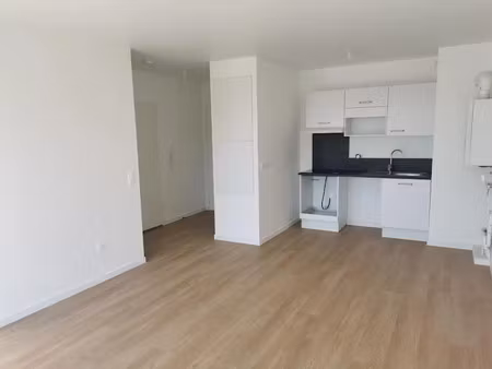 location appartement 2 pièces 42.65 m² à pont-l'eveque (14130)  697 €