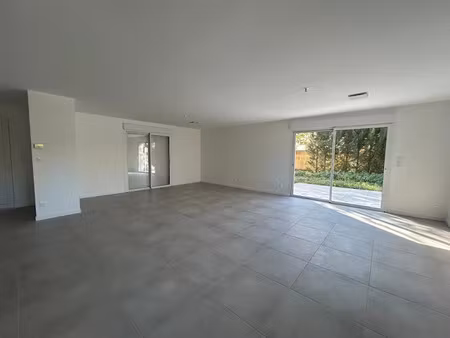 location maison 5 pièces 122 m² à joue-les-tours (37300)  1 570 €