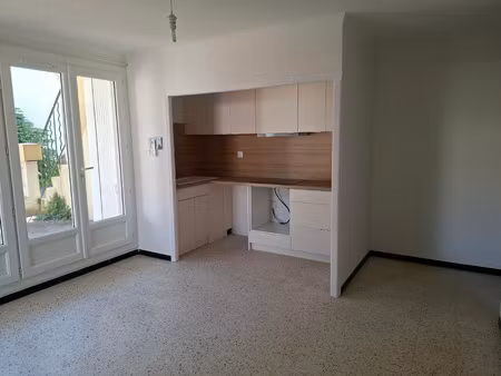 appartement t2 à fabrègues