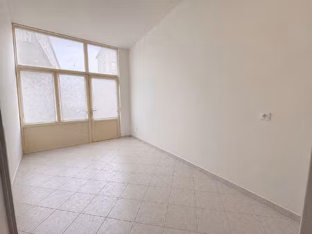 notre dame - f2 - 34 m² - calme