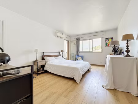 appartement mougins tournamy - studio - résidence avec piscine - cave