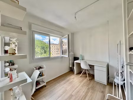 location appartement 3 pièces 61 m² à rouen (76000)  725 €