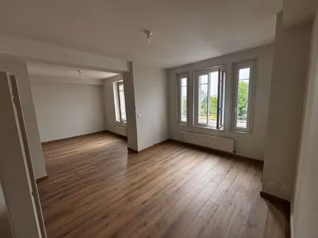 magnifique f4 rénové à louer – beaux volumes  luminosité et calme à thaon-les-vosges