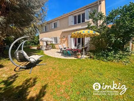 maison lumineuse de 150 m² avec garage double