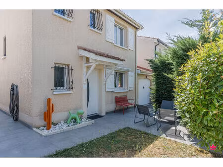 charmante maison 4 pièces à vendre à chassieu