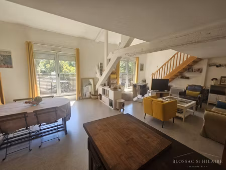 poitiers centre-ville  appartement t4  92 m2 avec deux place