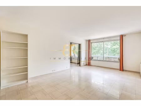saint cloud / lumineux / ligne l / t2