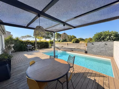 villa avec piscine